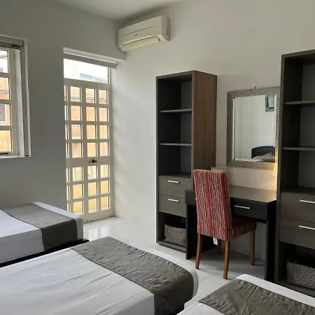 Homestay New Aurora 2, Sunny Balcony Room, Shared Bath